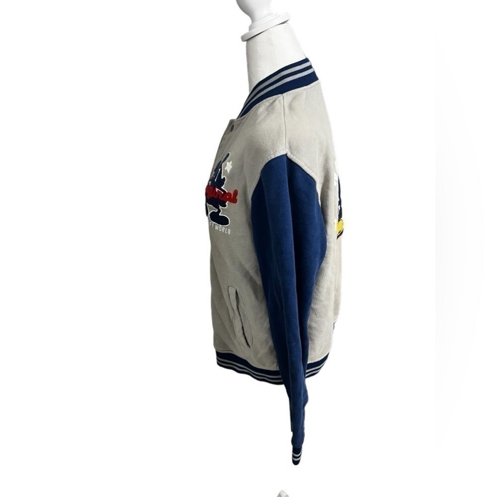 Walt Disney World Mickey Mouse 1971
Gray Button Down Bomber Jacket medium - Picture 4 of 11